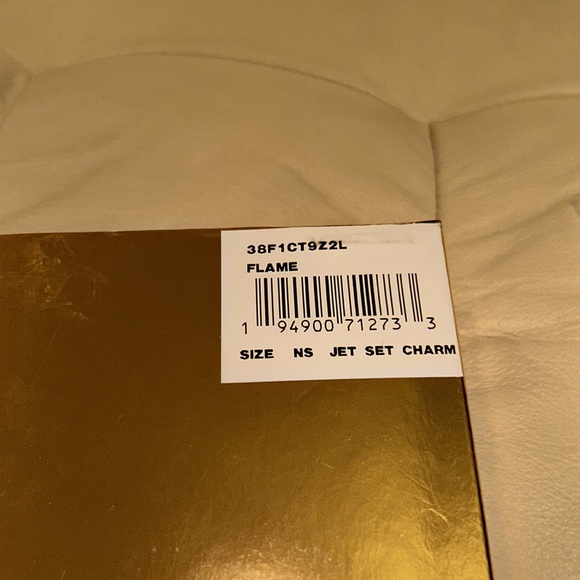 Michael Kors large continental wallet - Picture 9 of 11